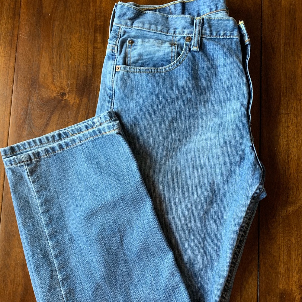 Levi Strauss 569